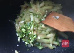 炒西瓜皮的做法图解8