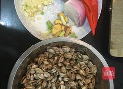 辣酱炒海瓜子的做法图解1