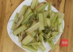 芹菜炒肉的做法图解5