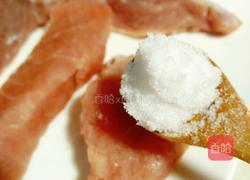 传统广式皮蛋瘦肉粥的做法图解2