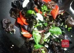 木耳炒肉片的做法图解10