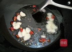 四季豆炒火腿的做法图解3