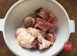 山药马蹄猪骨汤的做法图解1