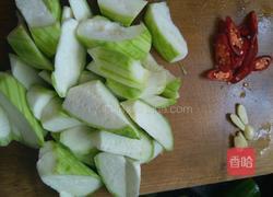 清炒丝瓜的做法图解1