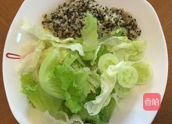 藜麦蔬菜沙拉的做法图解4