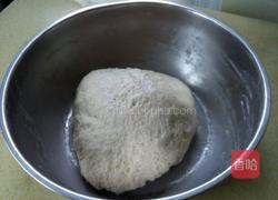 韭菜鸡蛋馅饼的做法图解2