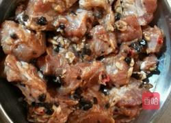 豉汁蒸排骨的做法图解2