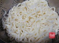 蔬菜炒面的做法图解1
