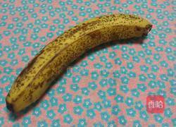 香蕉牛奶冰棍的做法图解1