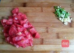 西红柿鸡蛋拌面的做法图解3