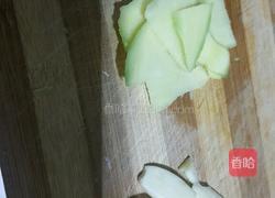 黑木茸炒娃娃菜的做法图解2