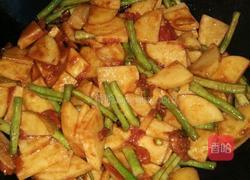 番茄豆角烧土豆的做法图解6