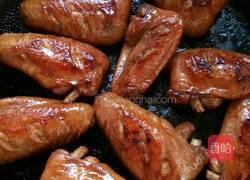 红酒焖鸡翅的做法图解4