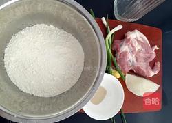 生煎灌汤包的做法图解1