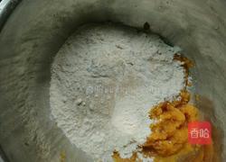 豇豆腊肉包的做法图解4