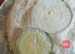 韩式香煎香煎西葫芦的做法图解3