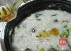 皮蛋火腿粥的做法图解7