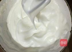 戚风蛋糕的做法图解6