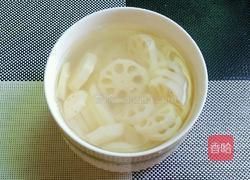 凉拌藕片的做法图解2