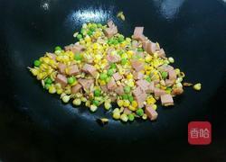 瓜子仁玉米粒炒火腿的做法图解7