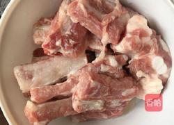 梅子蒜蓉蒸排骨的做法图解1