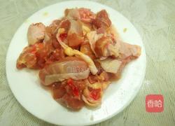 小土豆香菇烧鸡块的做法图解1