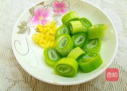 小土豆香菇烧鸡块的做法图解3