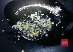 青椒炒皮蛋的做法图解3