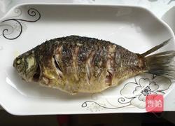 红烧鲫鱼的做法图解5