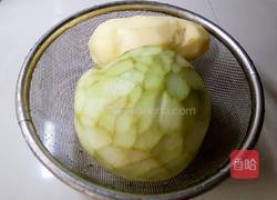 茄子炖土豆粉皮的做法图解1