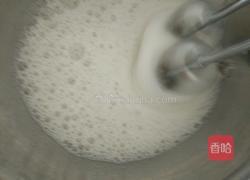 戚風(fēng)杯子蛋糕的做法圖解9