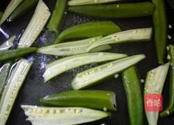 蒜蓉粉丝蒸秋葵的做法图解5