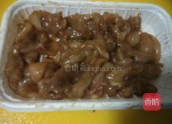 彩椒炒鸡肉的做法图解2