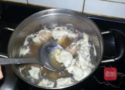 猪蹄海带营养汤的做法图解2