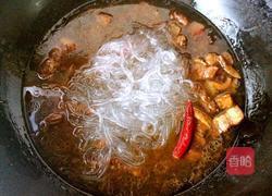 五花肉炖粉条的做法图解10