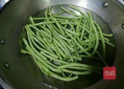 凉拌豇豆的做法图解2