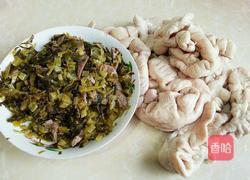 雪菜炒猪大肠的做法图解1
