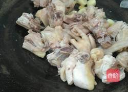 洋葱菇炒鸡的做法图解4