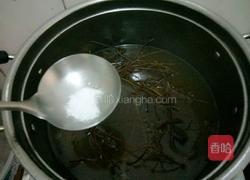 鸡骨草灵芝瘦肉汤的做法图解8