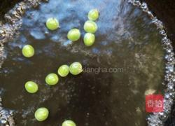 冰糖莲子的做法图解3