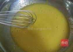 彩虹戚风蛋糕的做法图解4