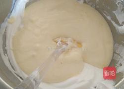 彩虹戚风蛋糕的做法图解13