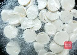 木耳炒肉丸的做法图解2