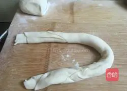 Illustration of how to make scallion pancake 5