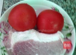 西红柿肉丸汤的做法图解1