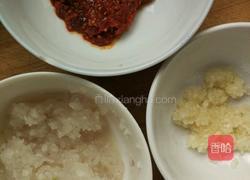 美味拌饭酱的做法图解1
