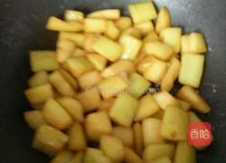 土豆焖排骨的做法图解3