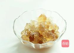 桃胶炖银耳的做法图解3