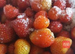 糖水草莓的做法图解2