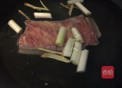 蒜泥白肉的做法图解1